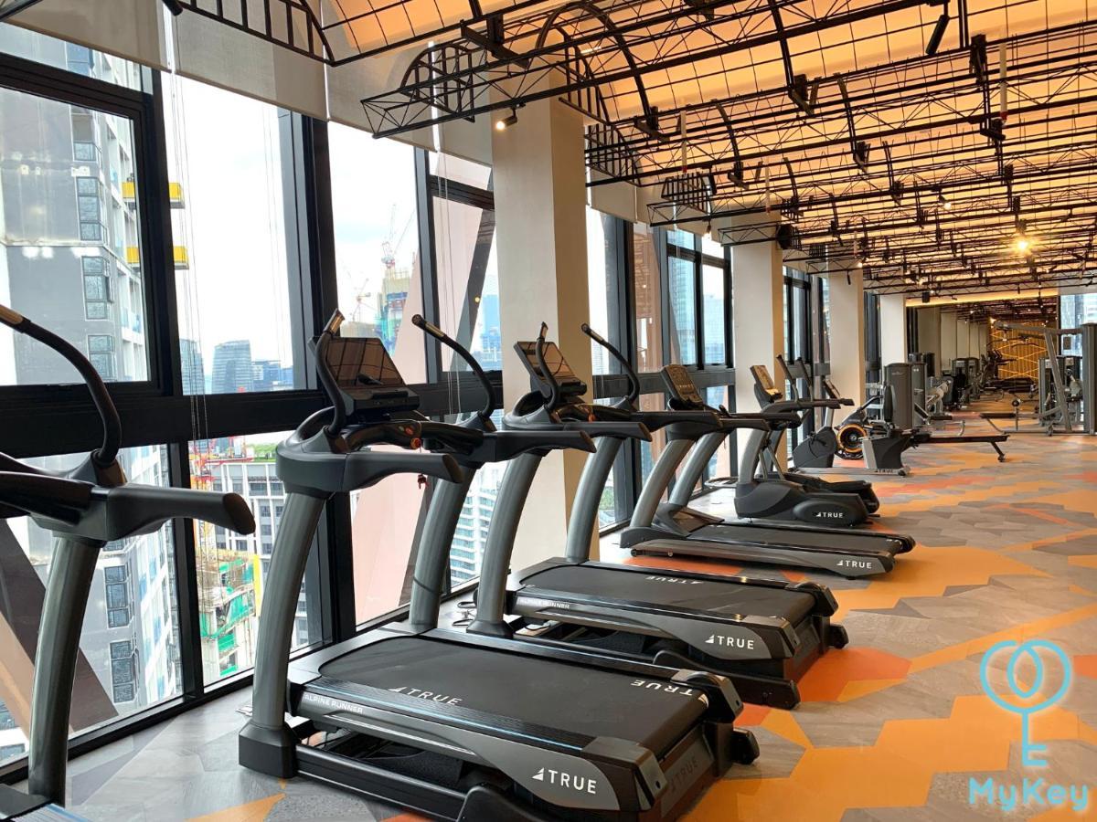 Scarletz Suites By Mykey Куала-Лумпур Екстер'єр фото Fitness Center