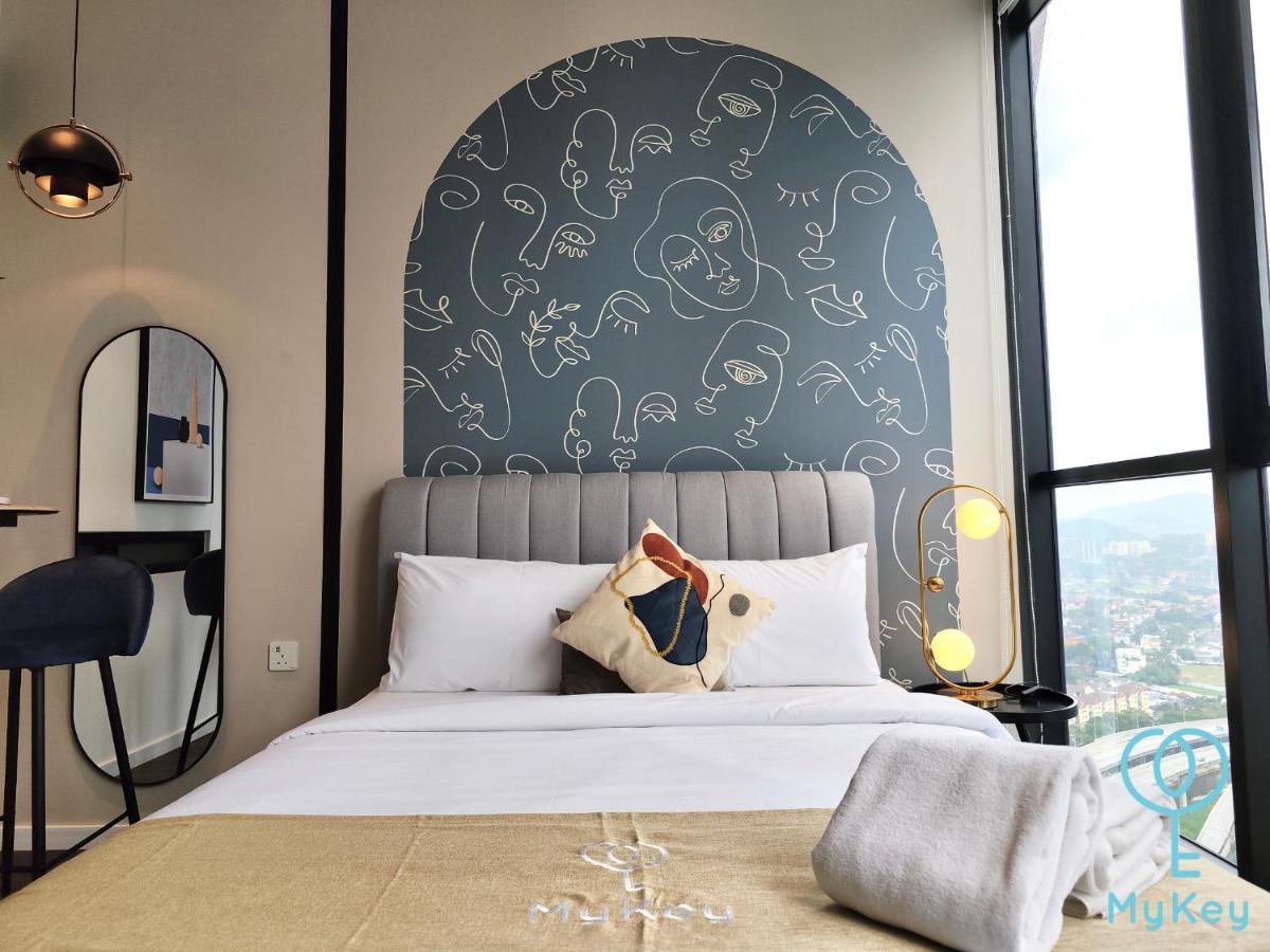 Scarletz Suites By Mykey Куала-Лумпур Екстер'єр фото Deluxe Room