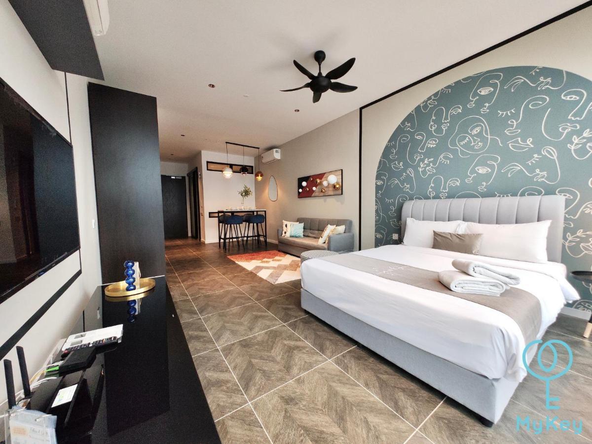 Scarletz Suites By Mykey Куала-Лумпур Екстер'єр фото Deluxe Room